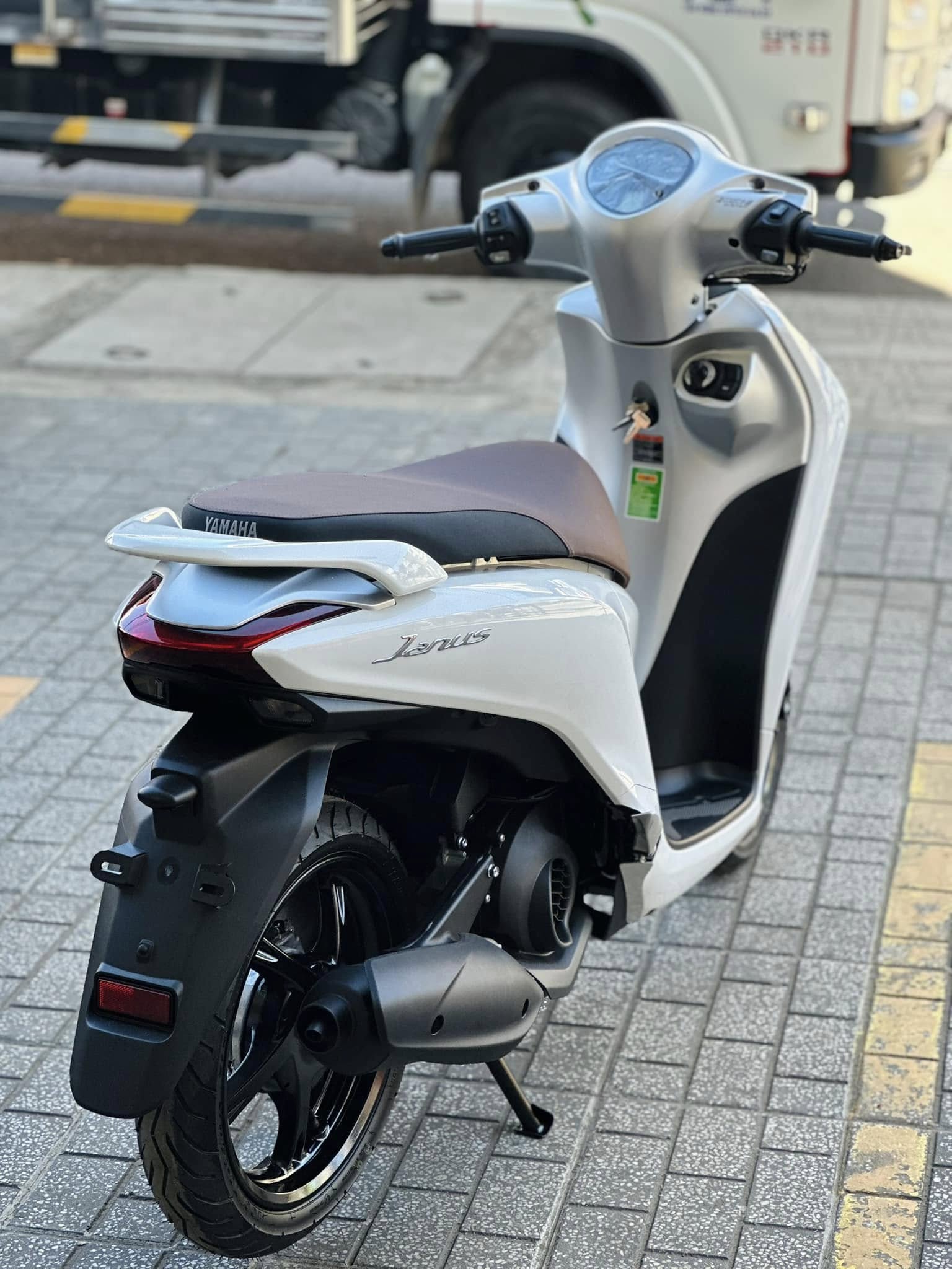 duoi-xe-janus-2025 